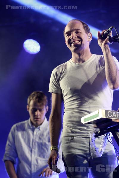 CARIBOU - 2014-08-14 - SAINT MALO - Fort de St Pere - Daniel Victor Snaith